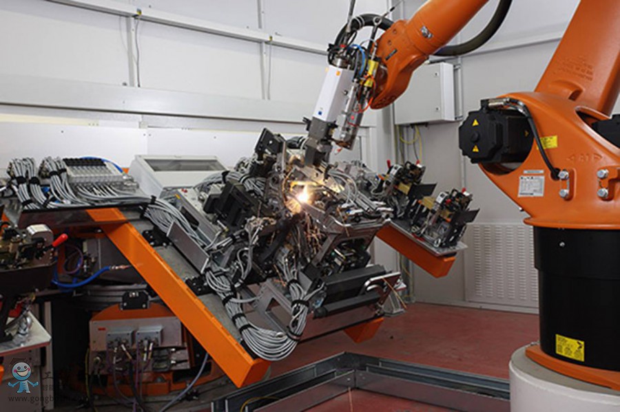 KUKA Industries_Schweisskompetenz_web