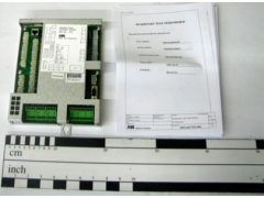 ABB 3HNA014018-001/00 MCB-01